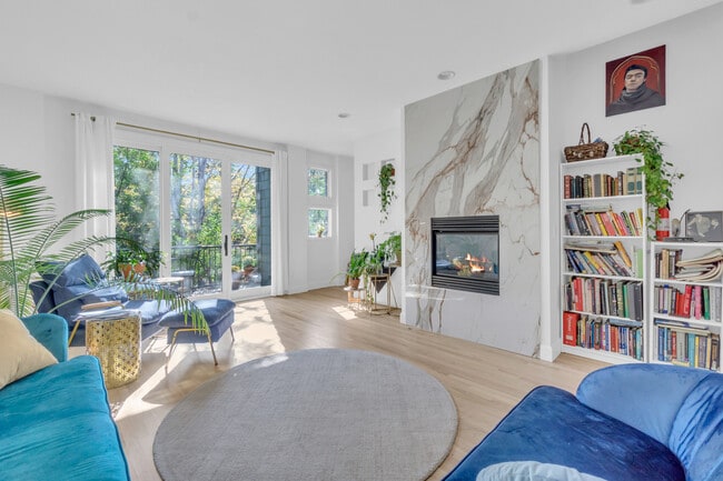 property at 1619 N Franklin St