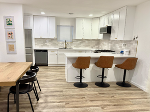 6617 3rd Ave in Los Angeles, CA - Building Photo - Building Photo