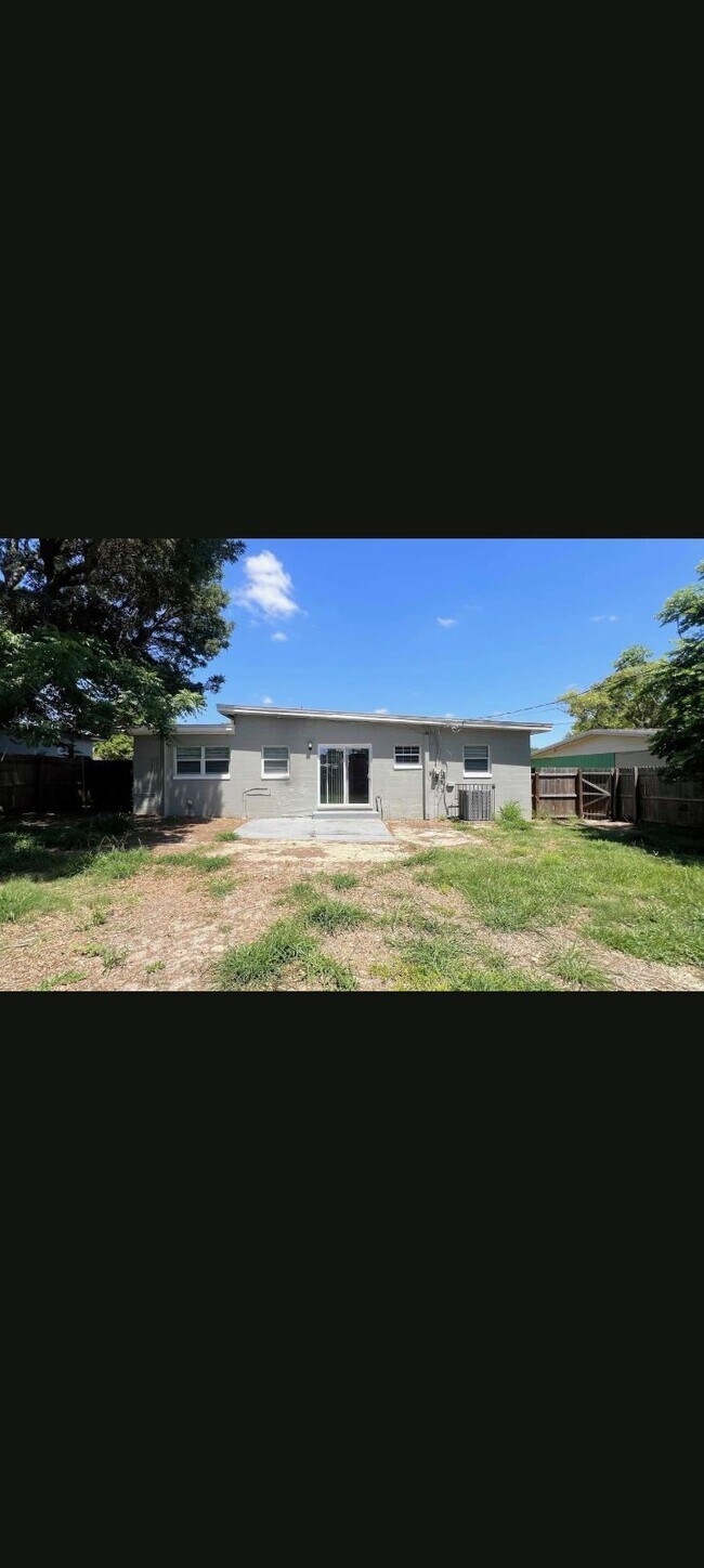 property at 6214 Melbourne Ave.