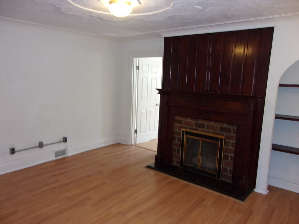 643 Petty St, Unit 2Petty in McKeesport, PA - Foto de edificio