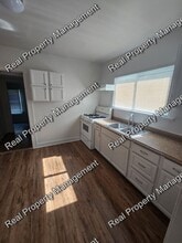 7703 W Taft St in Merrillville, IN - Building Photo - Building Photo