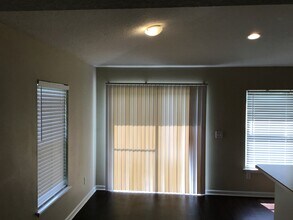 5207 Cypress Links Blvd in Elkton, FL - Building Photo - Building Photo