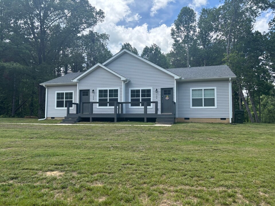 190 Livingston Rd in Fletcher, NC - Building Photo