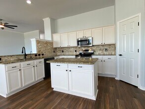 13905 Coquina Bay Ave in Corpus Christi, TX - Building Photo - Building Photo
