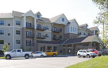 Chateau Waters in Sartell, MN - Foto de edificio - Building Photo