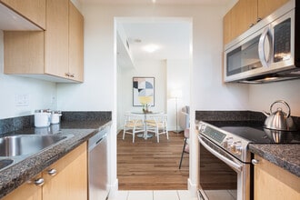 Bayshore Outlook in Vancouver, BC - Building Photo - Building Photo