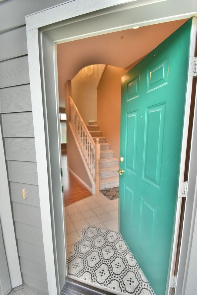 21121 77th Pl W in Edmonds, WA - Building Photo - Building Photo