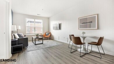 7166 W Custer Ave in Lakewood, CO - Foto de edificio - Building Photo