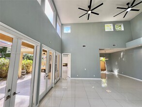 3728 NE 208th Terrace in Miami, FL - Building Photo - Building Photo