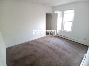 58 Mansfield St, Unit 3 in Boston, MA - Foto de edificio - Building Photo