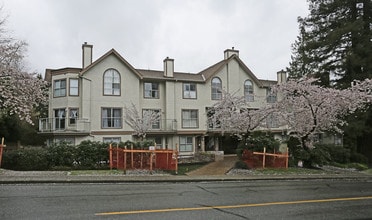 ORCHARD COURT in Burnaby, BC - Building Photo - Primary Photo