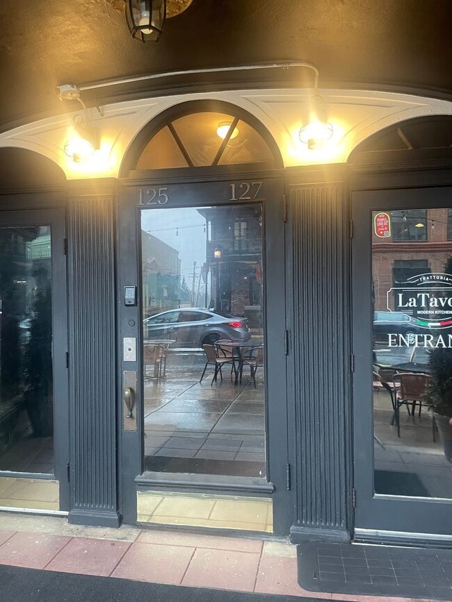 127 E State St in Kennett Square, PA - Building Photo - Building Photo