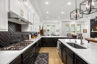 17910 McClary Cardinal Dr in Conroe, TX - Building Photo