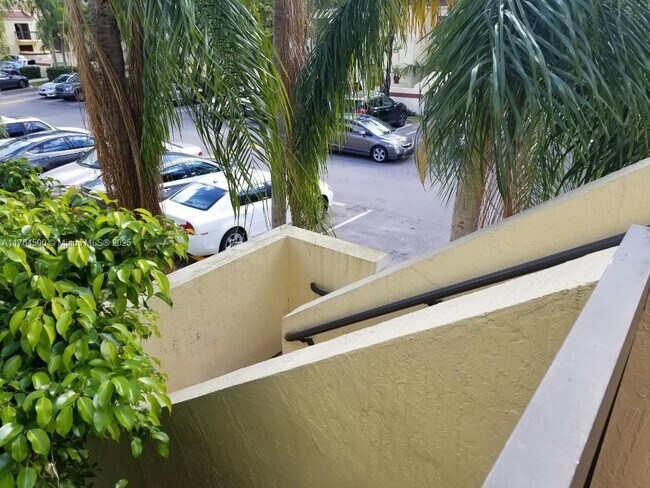 13061 SW 88th Ln in Miami, FL - Building Photo - Building Photo