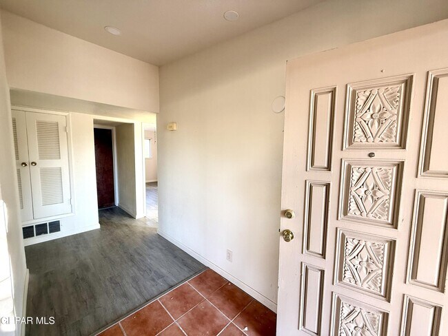 3216 Drumond Rd in El Paso, TX - Building Photo - Building Photo
