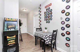 1806 Vinton St in Charlotte, NC - Building Photo - Building Photo