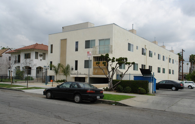 250 S Harvard Blvd in Los Angeles, CA - Building Photo - Building Photo