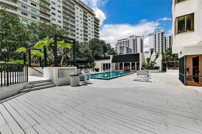 530 E Central Blvd in Orlando, FL - Building Photo - Building Photo