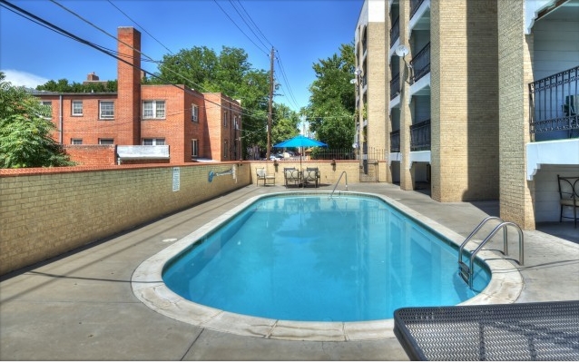 El Castillo Apartments in Denver, CO - Foto de edificio - Building Photo