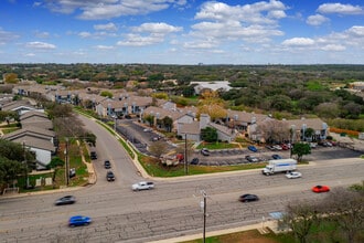 Moss Landing in San Antonio, TX - Foto de edificio - Building Photo
