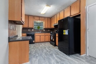 1422 Chedworth Pl in Stone Mountain, GA - Building Photo - Building Photo