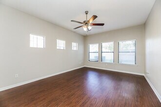 538 Dry Branch Way, Unit 0112 in Jacksonville, FL - Foto de edificio - Building Photo