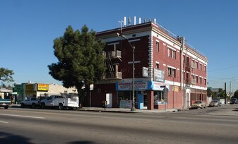 5734 Broadway in Los Angeles, CA - Building Photo