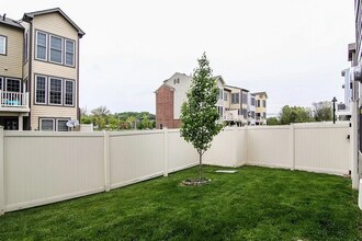 533 Glade Fern Terrace SE in Leesburg, VA - Building Photo - Building Photo