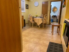 6949 Darcel Av in Mississauga, ON - Building Photo - Building Photo