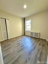 54 Randolph St in Carteret, NJ - Building Photo - Building Photo