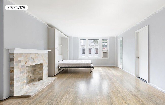 299 W 12th St in New York, NY - Building Photo - Building Photo