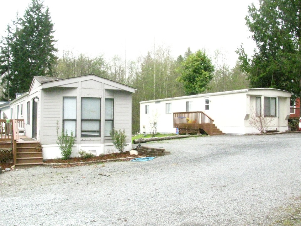 4511 Lakewood Rd in Stanwood, WA - Building Photo