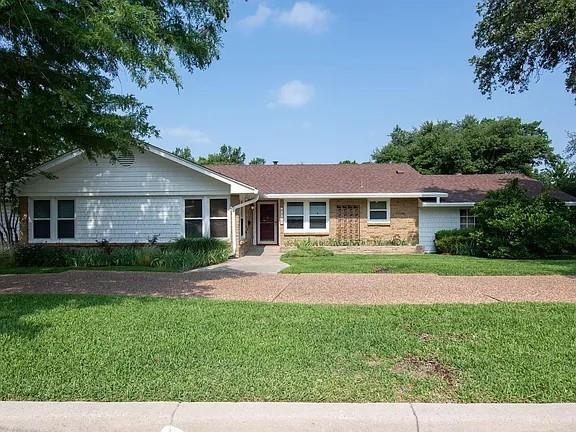 property at 4240 Westmont Ct