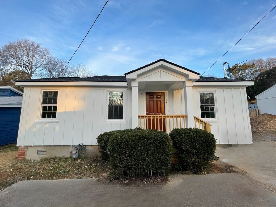 174 Indiana Ave in Athens, GA - Building Photo