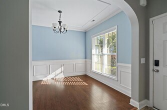 4525 Cottendale Dr in Durham, NC - Foto de edificio - Building Photo