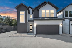 6549 Sealey St in Houston, TX - Building Photo