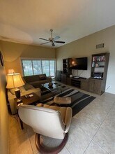 2348 Los Coyotes Dr in Palm Springs, CA - Building Photo - Building Photo