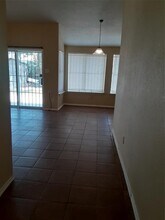 12915 Simsview Dr in Houston, TX - Building Photo - Building Photo