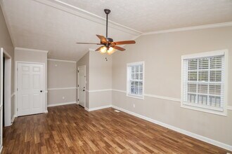 3455 Stallion Ct in Powder Springs, GA - Foto de edificio - Building Photo