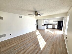 11329 Smoothbark Dr in Indianapolis, IN - Building Photo - Building Photo