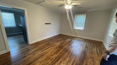 401 E 66th St in Savannah, GA - Building Photo - Building Photo