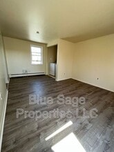 1010 Yates Ave in Marcus Hook, PA - Building Photo - Building Photo