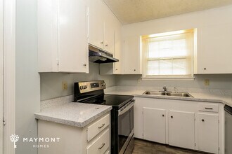 230 Quail Creek Dr in Hopkins, SC - Building Photo - Building Photo