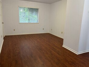 2226 Mill Creek Dr in Sugar Land, TX - Building Photo - Building Photo