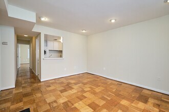 1607 Corcoran St NW in Washington, DC - Building Photo - Building Photo