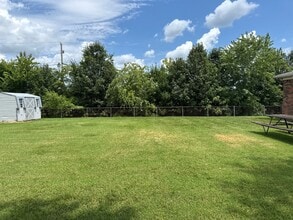 146 Miller Dr in Shepherdsville, KY - Building Photo - Building Photo