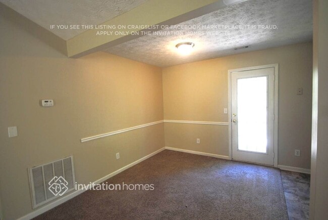 90 Valley Dr in Stockbridge, GA - Foto de edificio - Building Photo