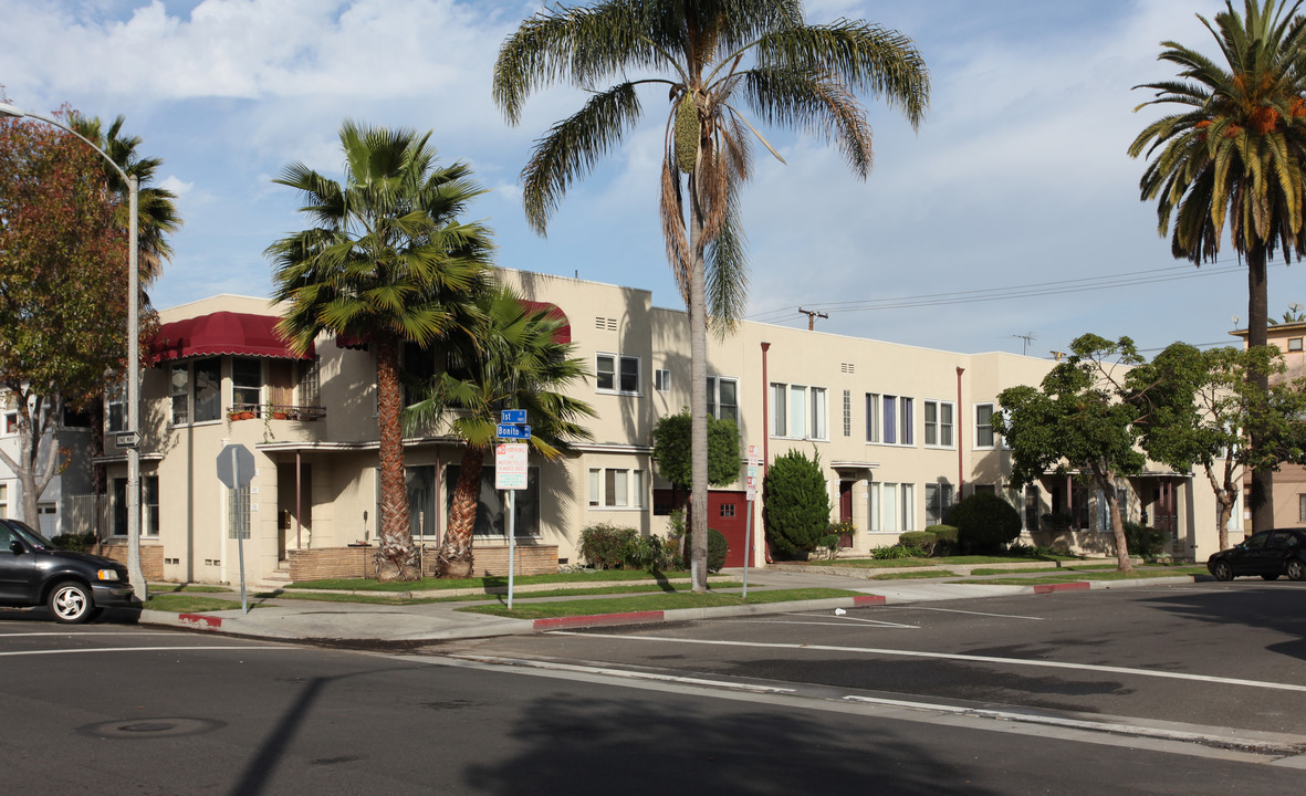 935-939 E 1st St in Long Beach, CA - Building Photo