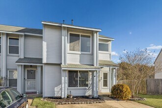 762 Quesnel Dr in Virginia Beach, VA - Building Photo - Building Photo