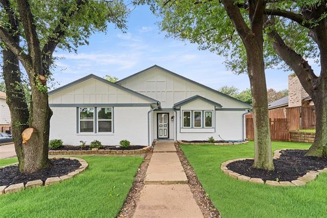 2024 Oakmeadow St in Bedford, TX - Building Photo - Building Photo